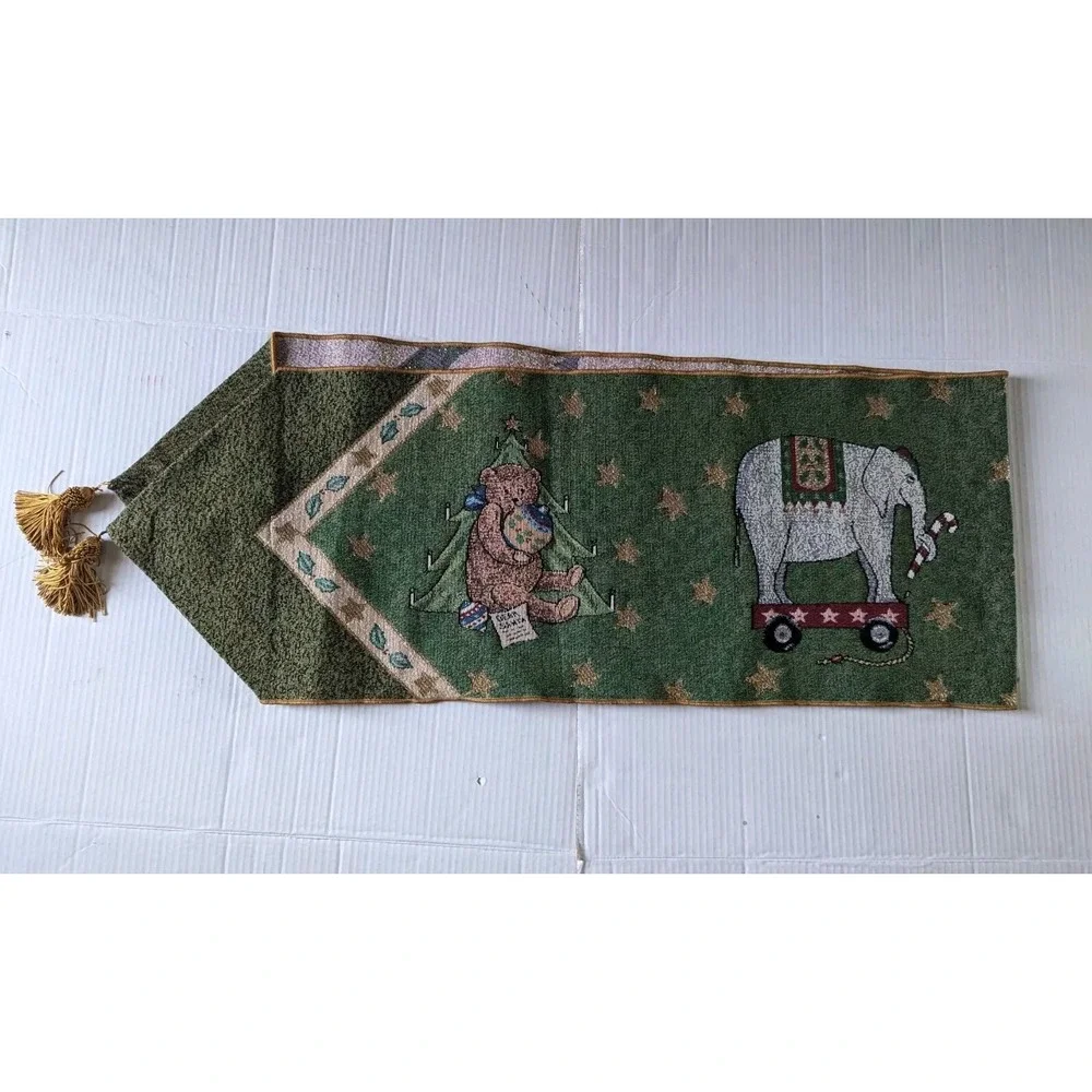 Christmas Warren Kimble Table Runner Tapestry Toys Green